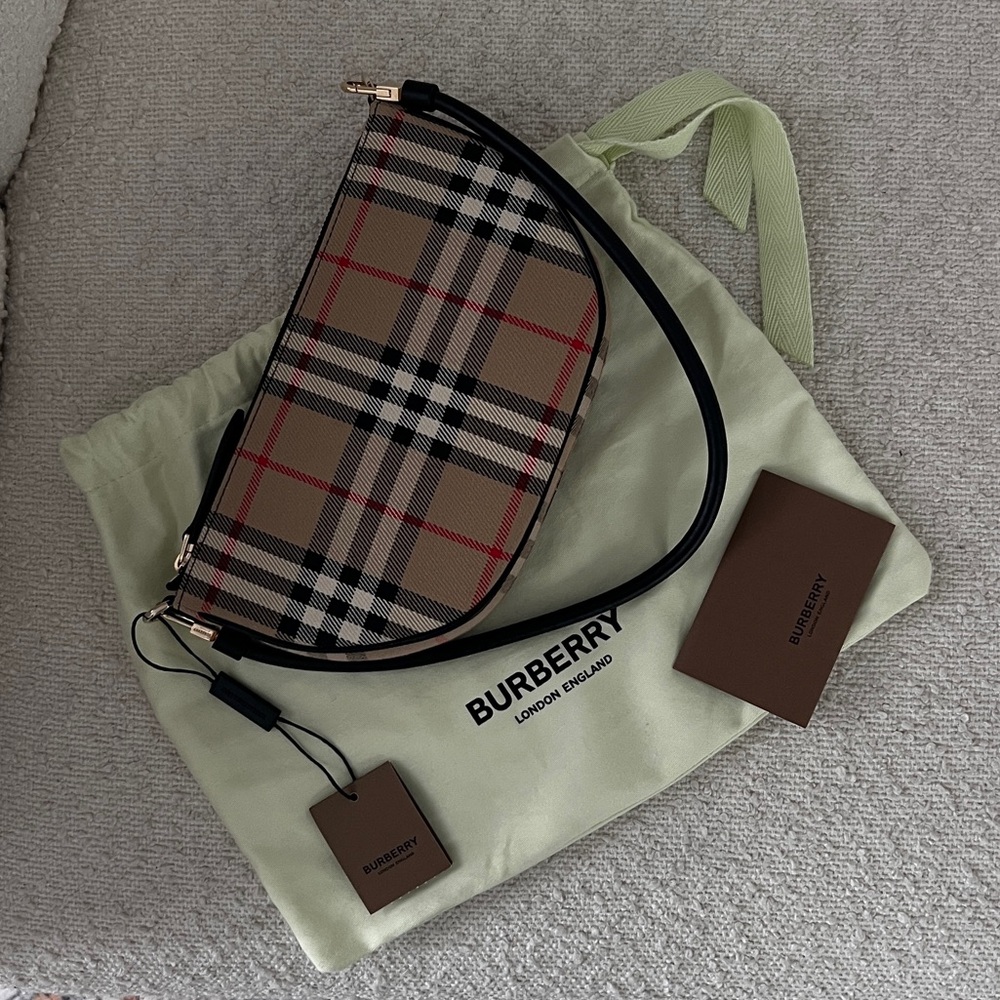 *SOLD* Burberry Classic Checkered Olympia Bag with Black Trim